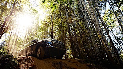 2016 toyota land-cruiser Exterior Styling 1