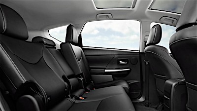 2016 toyota prius-v interior styling